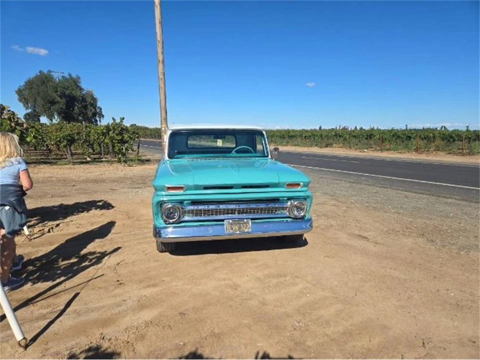1955 Chevrolet Task Force - Image 4 of 8