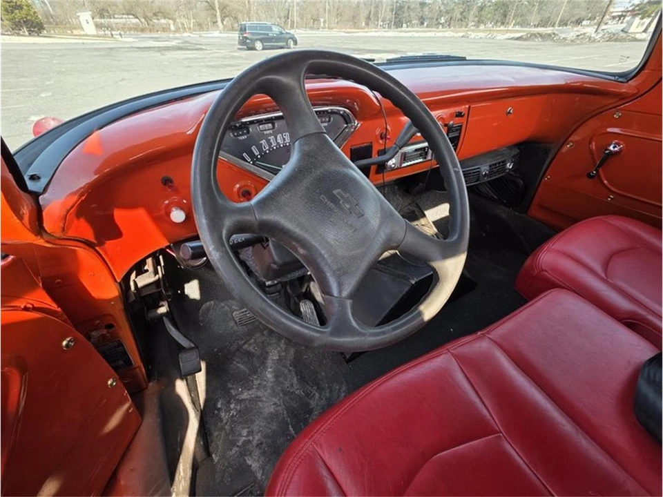 1955 Chevrolet Task Force - Image 25 of 31