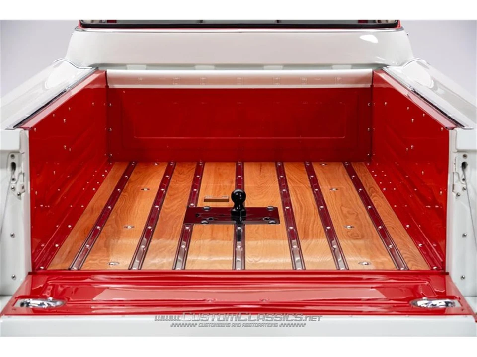 1955 Chevrolet Task Force - Image 18 of 31