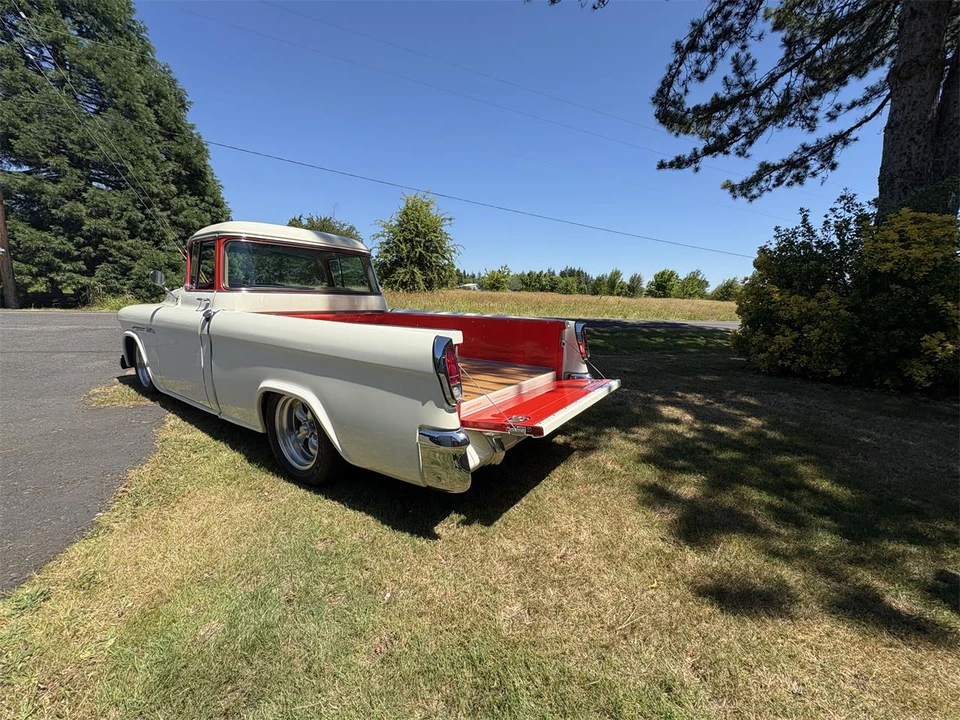 1955 Chevrolet Task Force - Image 7 of 31