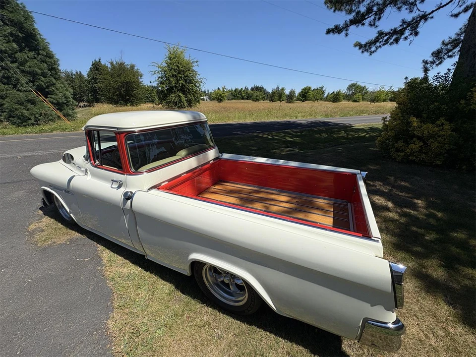 1955 Chevrolet Task Force - Image 8 of 31