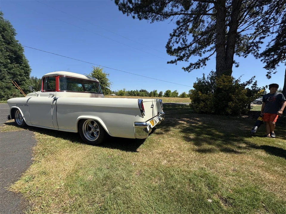 1955 Chevrolet Task Force - Image 10 of 31