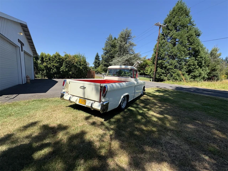 1955 Chevrolet Task Force - Image 15 of 31