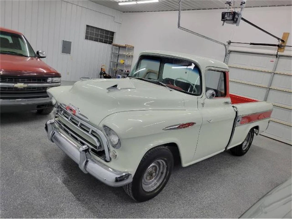 1955 Chevrolet Task Force - Image 9 of 18