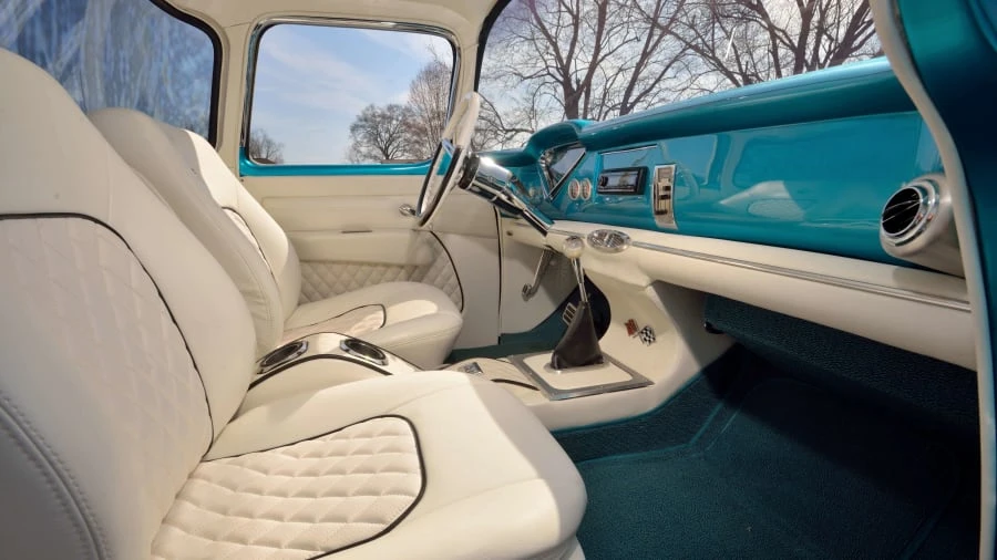 1955 Chevrolet Task Force - Image 5 of 31