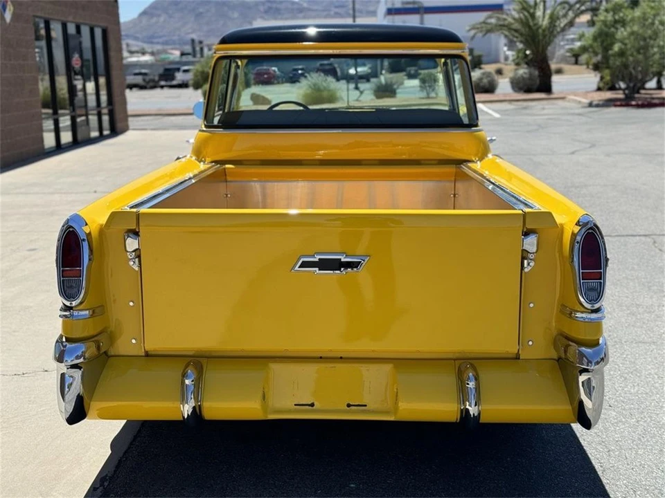 1955 Chevrolet Task Force - Image 5 of 31