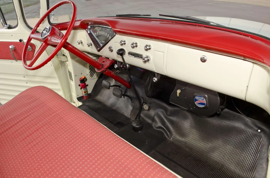 1955 Chevrolet Task Force - Image 4 of 10
