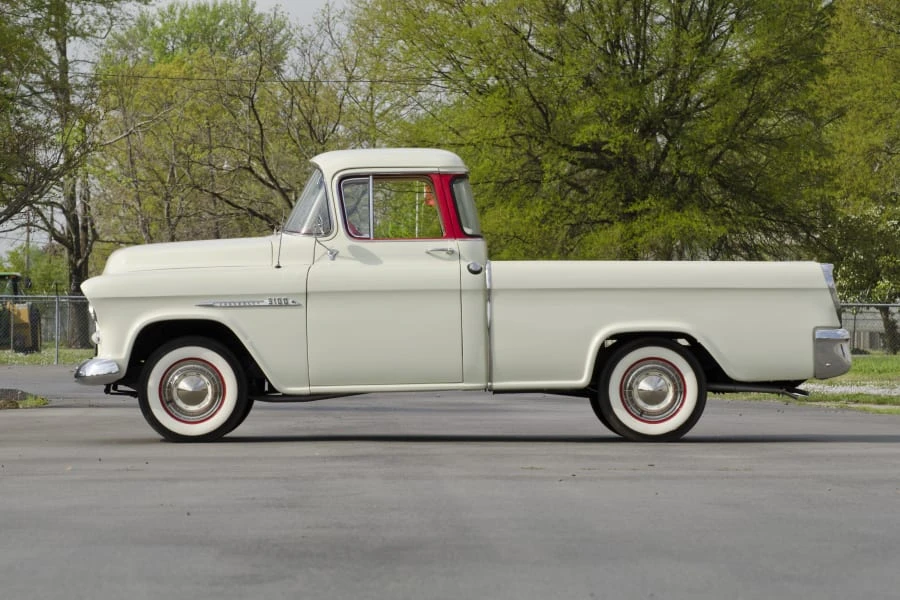 1955 Chevrolet Task Force - Image 10 of 10