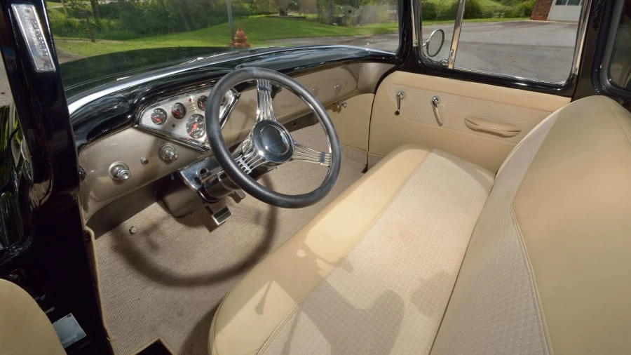 1955 Chevrolet Task Force - Image 4 of 23