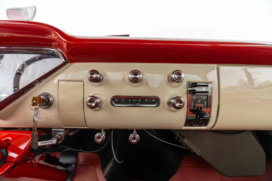 1955 Chevrolet Task Force - Image 22 of 29
