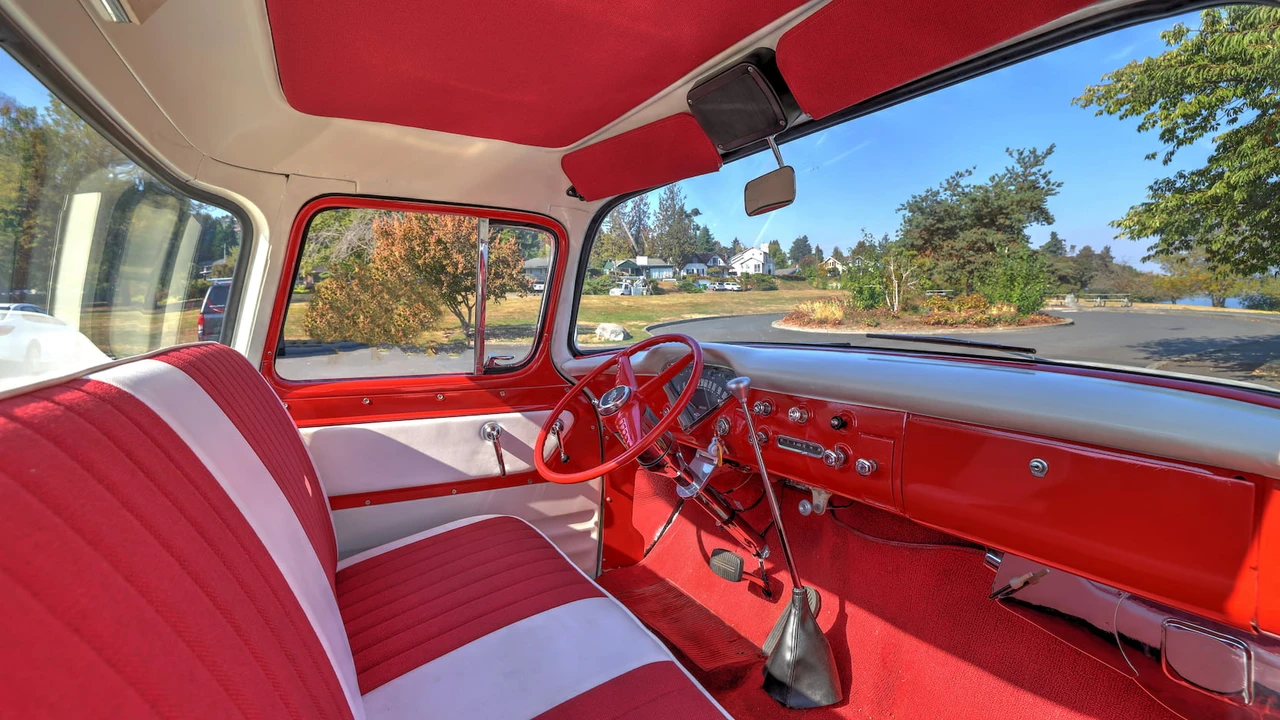 1955 Chevrolet Task Force - Image 5 of 10