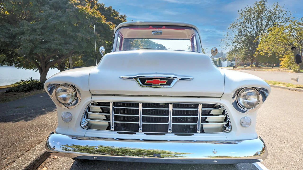 1955 Chevrolet Task Force - Image 8 of 10
