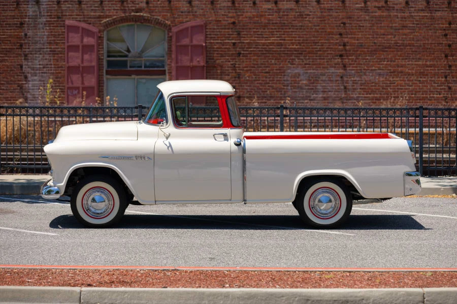 1955 Chevrolet Task Force - Image 13 of 31