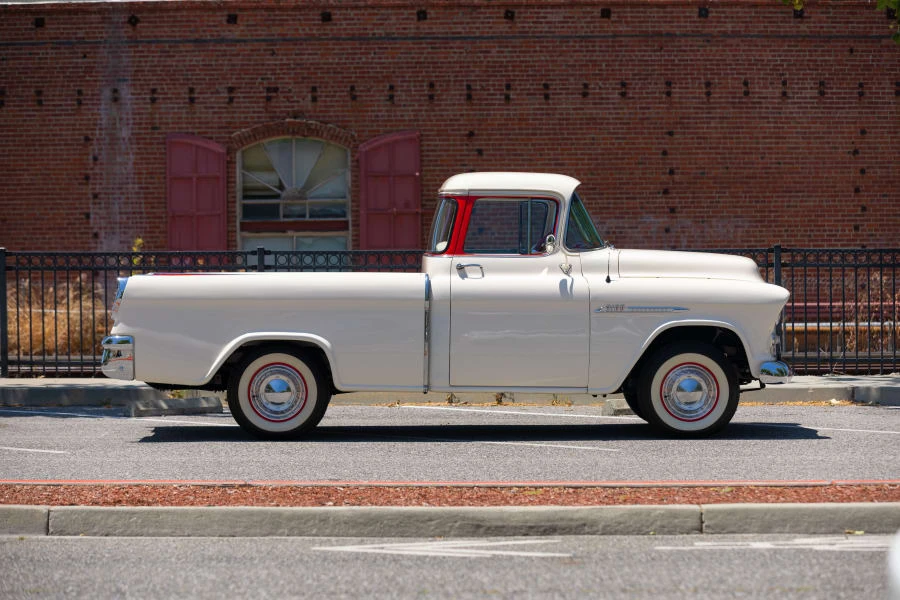 1955 Chevrolet Task Force - Image 7 of 31