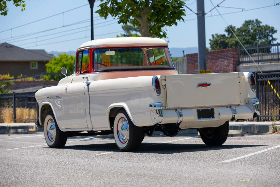 1955 Chevrolet Task Force - Image 15 of 31
