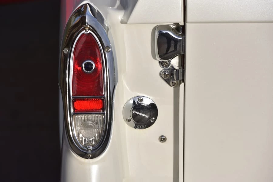 1955 Chevrolet Task Force - Image 7 of 31
