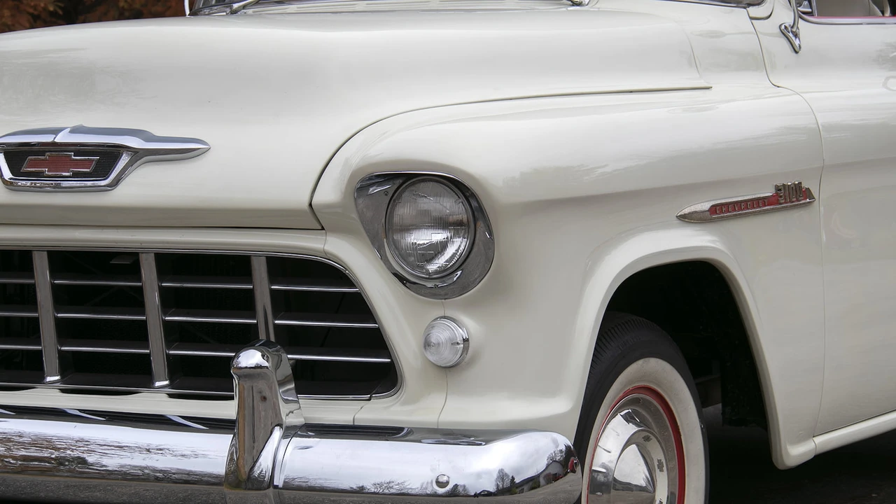 1955 Chevrolet Task Force - Image 11 of 18