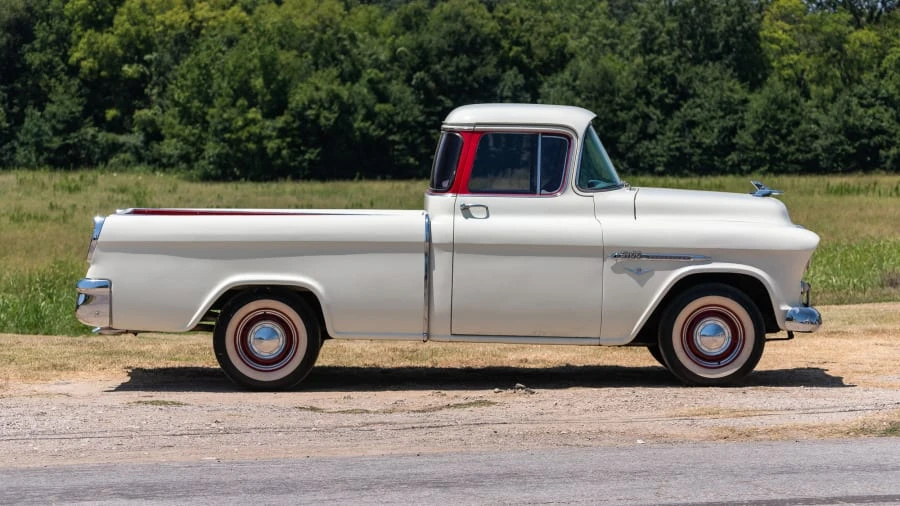 1955 Chevrolet Task Force - Image 8 of 12