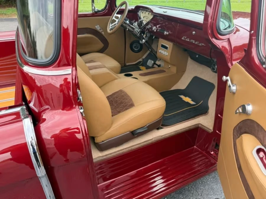 1955 Chevrolet Task Force - Image 12 of 31