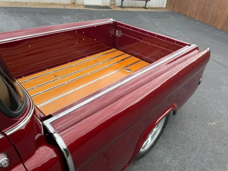 1955 Chevrolet Task Force - Image 29 of 31
