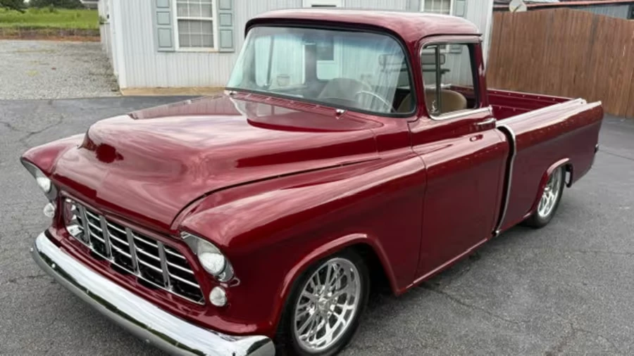 1955 Chevrolet Task Force - Image 7 of 31