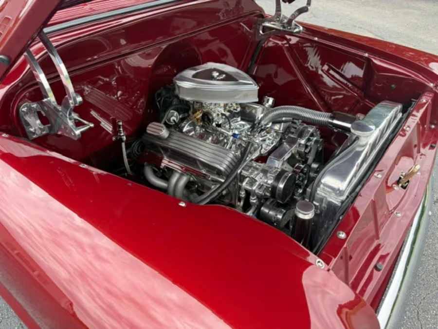 1955 Chevrolet Task Force - Image 25 of 31