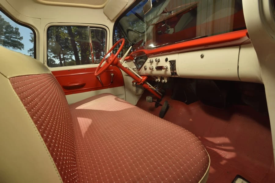 1955 Chevrolet Task Force - Image 24 of 30