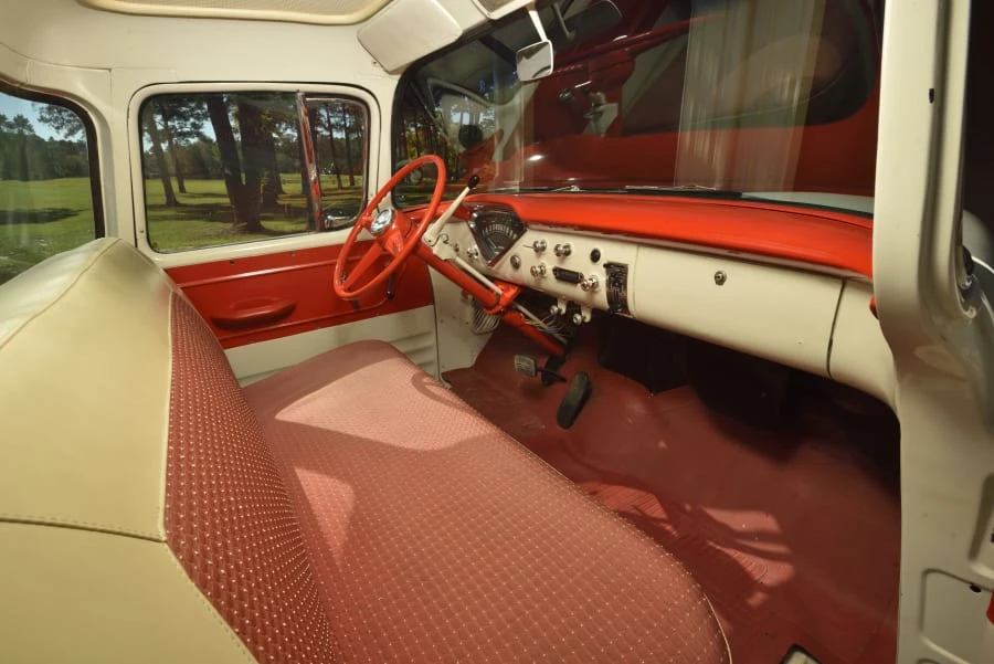 1955 Chevrolet Task Force - Image 21 of 30
