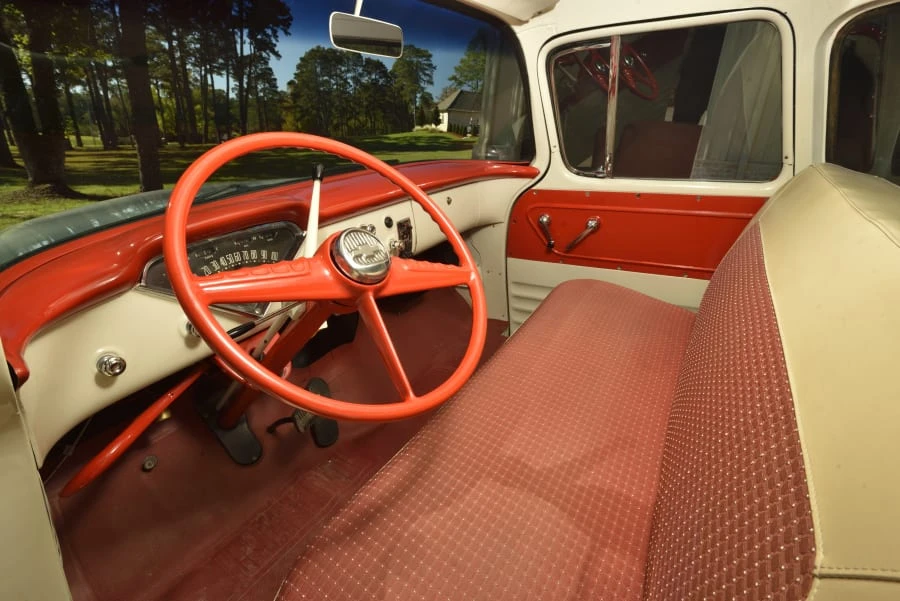 1955 Chevrolet Task Force - Image 22 of 30