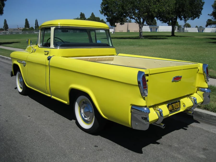 1955 Chevrolet Task Force - Image 9 of 10