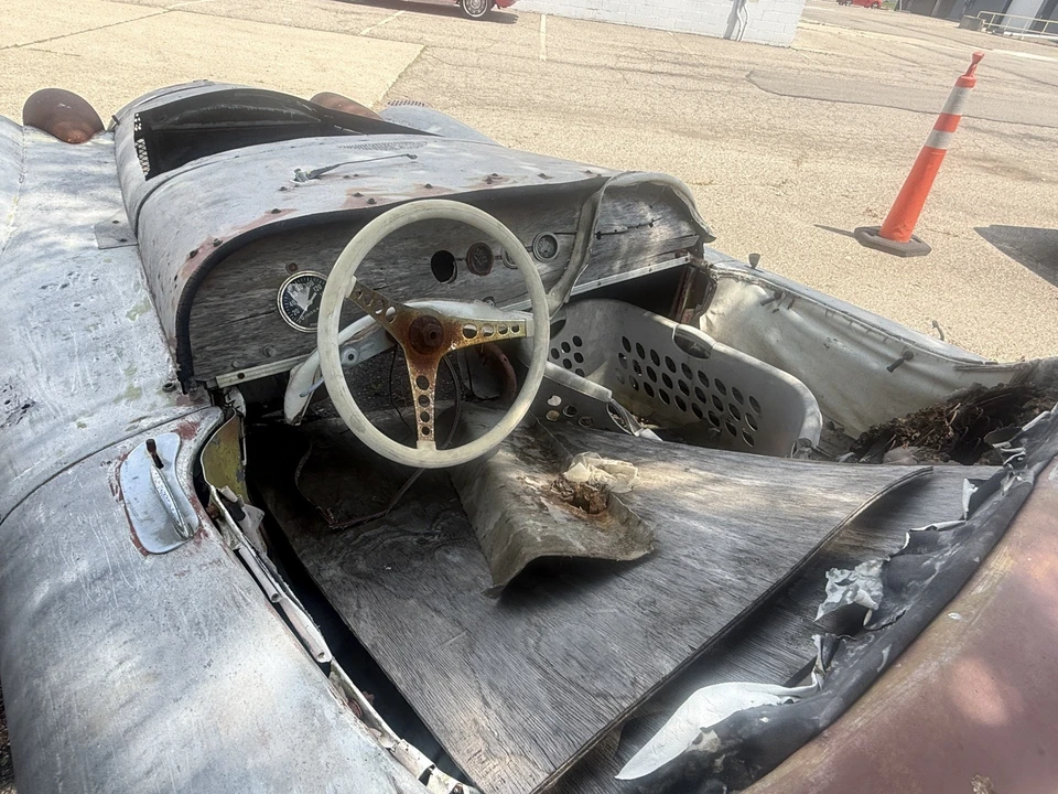 1955 Chevrolet Corvette C1 - Image 11 of 17