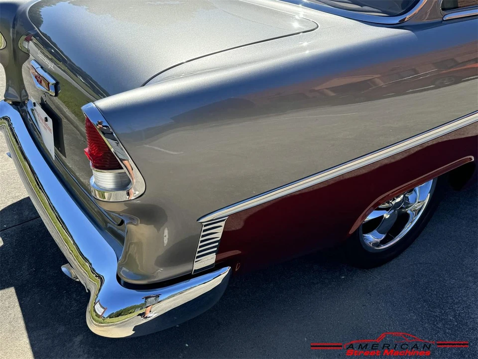 1955 Chevrolet Task Force - Image 8 of 31