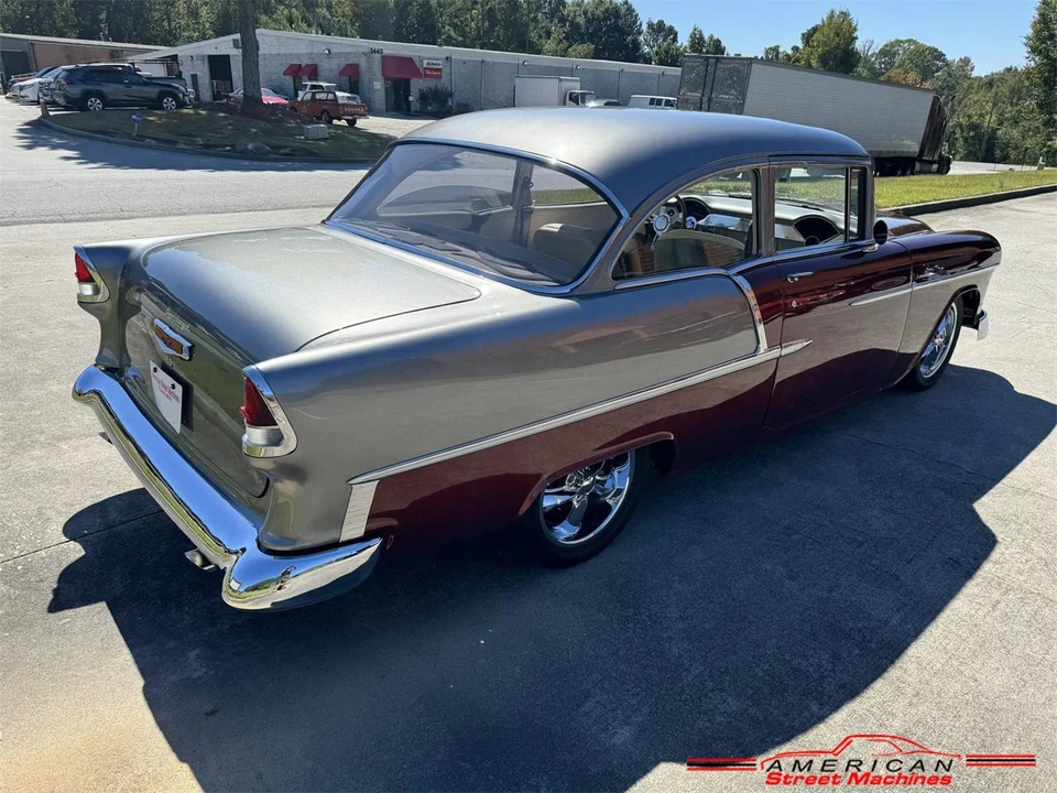 1955 Chevrolet Task Force - Image 28 of 31