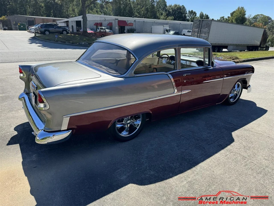 1955 Chevrolet Task Force - Image 29 of 31