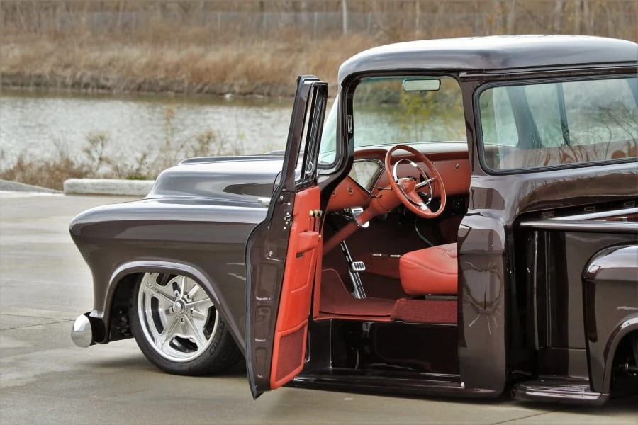 1955 Chevrolet Task Force - Image 16 of 30