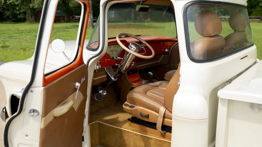 1955 Chevrolet Task Force - Image 4 of 18
