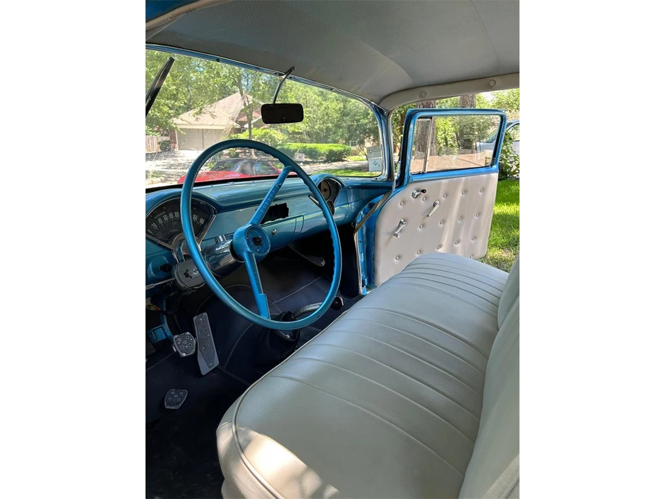 1955 Chevrolet Task Force - Image 10 of 19