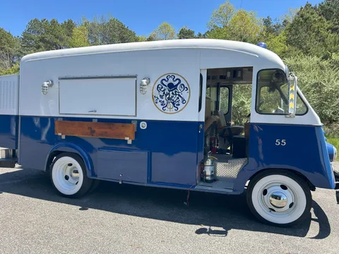 1955 Chevrolet First Series 3900 Dubl-Duti
