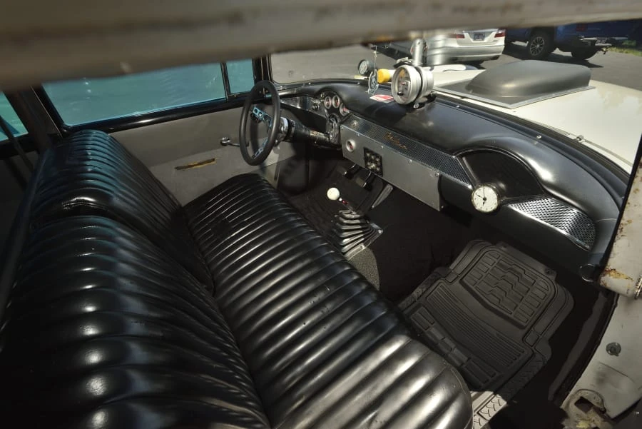 1955 Chevrolet Task Force - Image 24 of 31