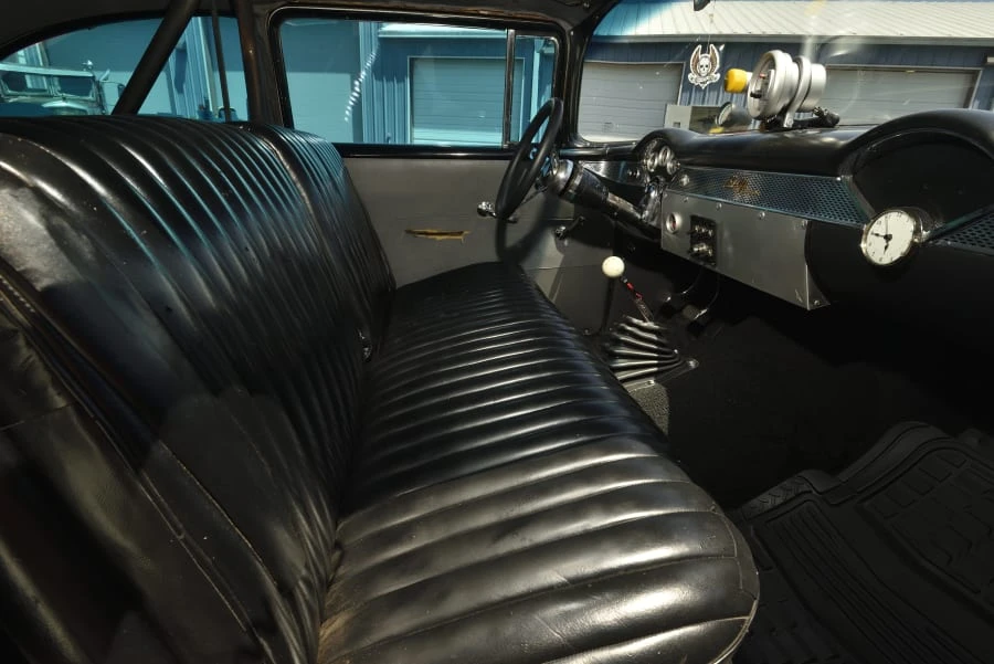 1955 Chevrolet Task Force - Image 25 of 31
