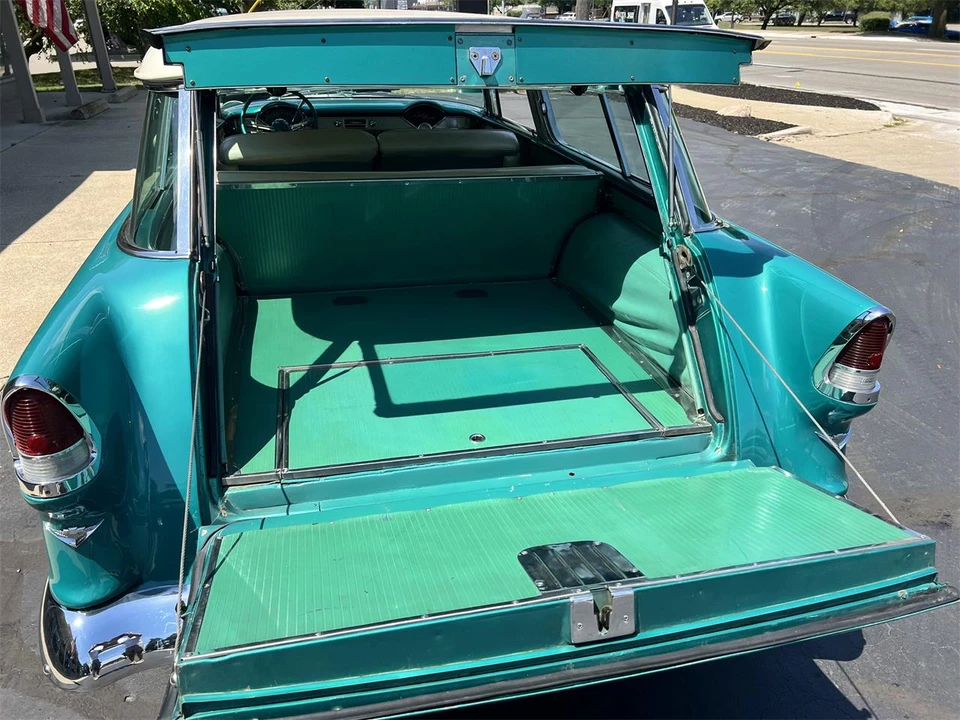 1955 Chevrolet Nomad - Image 24 of 31