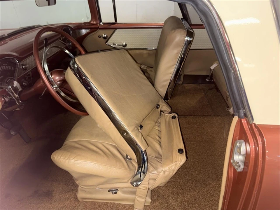 1955 Chevrolet Nomad - Image 28 of 31