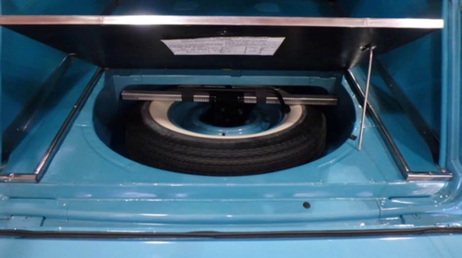 1955 Chevrolet Nomad - Image 10 of 12