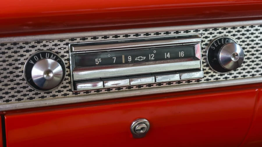 1955 Chevrolet Nomad - Image 10 of 12
