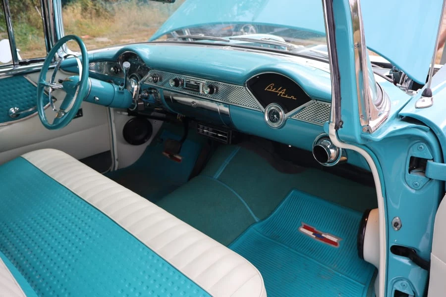 1955 Chevrolet Nomad - Image 25 of 31