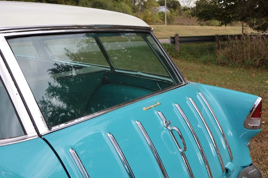 1955 Chevrolet Nomad - Image 16 of 31