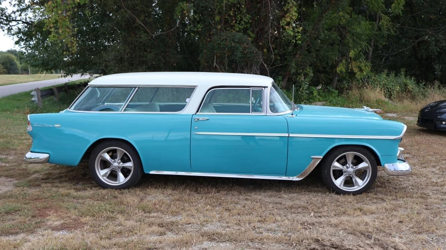 1955 Chevrolet Nomad - Image 2 of 31