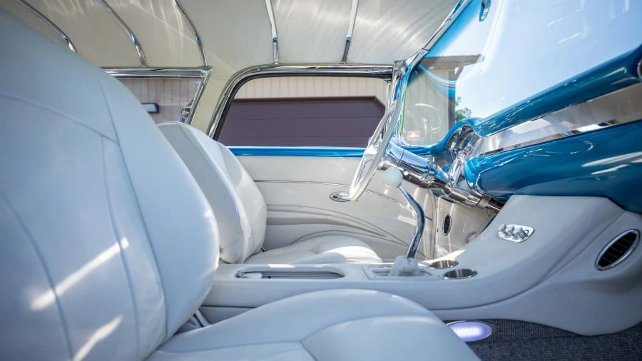 1955 Chevrolet Nomad - Image 23 of 31