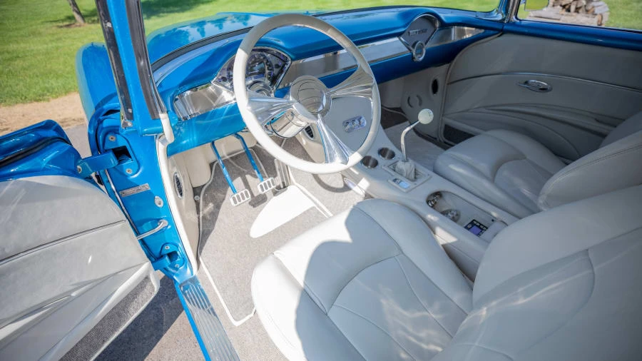 1955 Chevrolet Nomad - Image 28 of 31