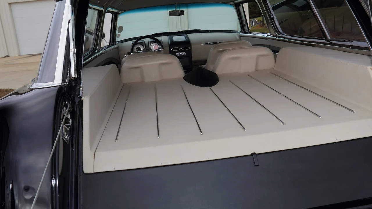 1955 Chevrolet Nomad - Image 18 of 24
